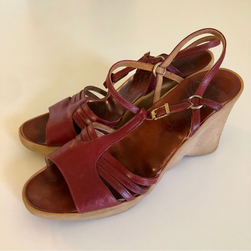 Vintage Famolare Hi-Up 70s Platform Wedge Sandals Shoes